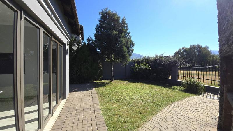 2 Bedroom Property for Sale in Gateway Manor North West